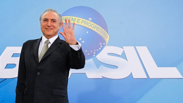 Michel Temer toma posse como presidente da República